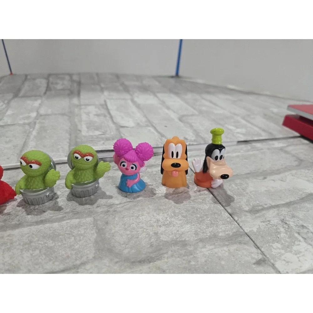 Lot of Sesame Street Figures Elmo Abby Cadabby Ernie‎ Big Bird Oscar the Grouch